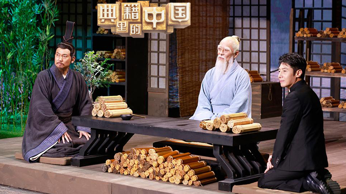 接电话顶的受说不出话剧照3