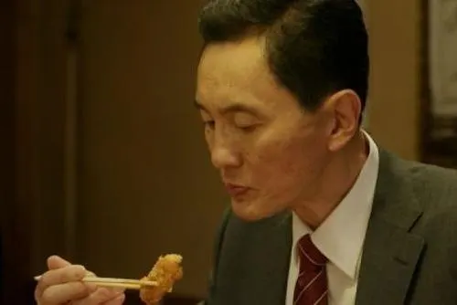 接电话顶的受说不出话剧照1